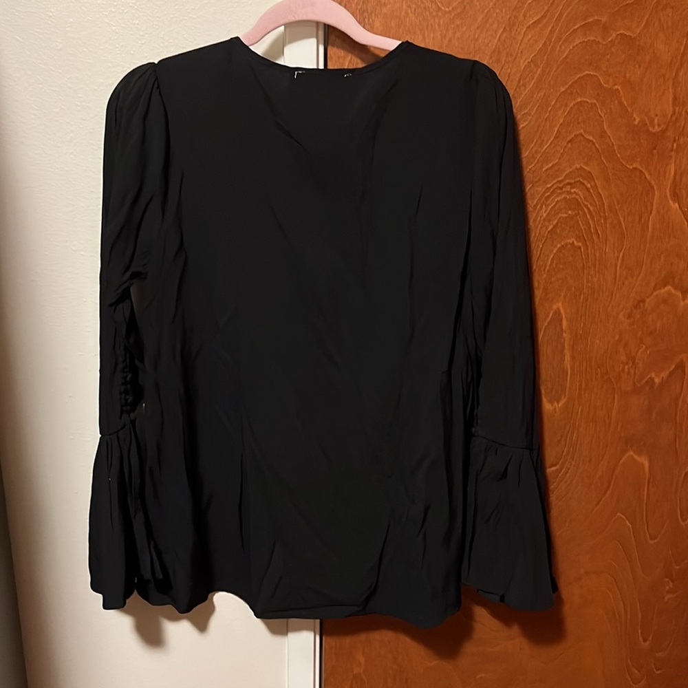 Savanna Jane Black V-Neck Blouse with Multicolor Floral Embroidery - Picture 11 of 12